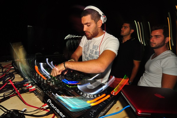 Promo Antoura at Cyan